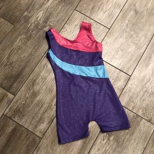 Girl’s gymnastics 🤸‍♀️ suit size 5-6